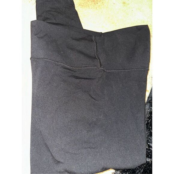 Yelete Active Black Leggings size Small - Picture 3 of 4